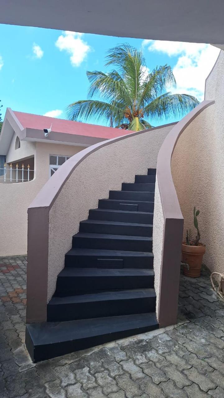 Seashell Haven Villa Trou aux Biches Luaran gambar